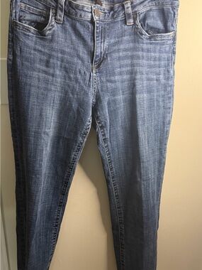 KUT from the Kloth Women’s Size 14 Straight Leg Medium Wash Jeans